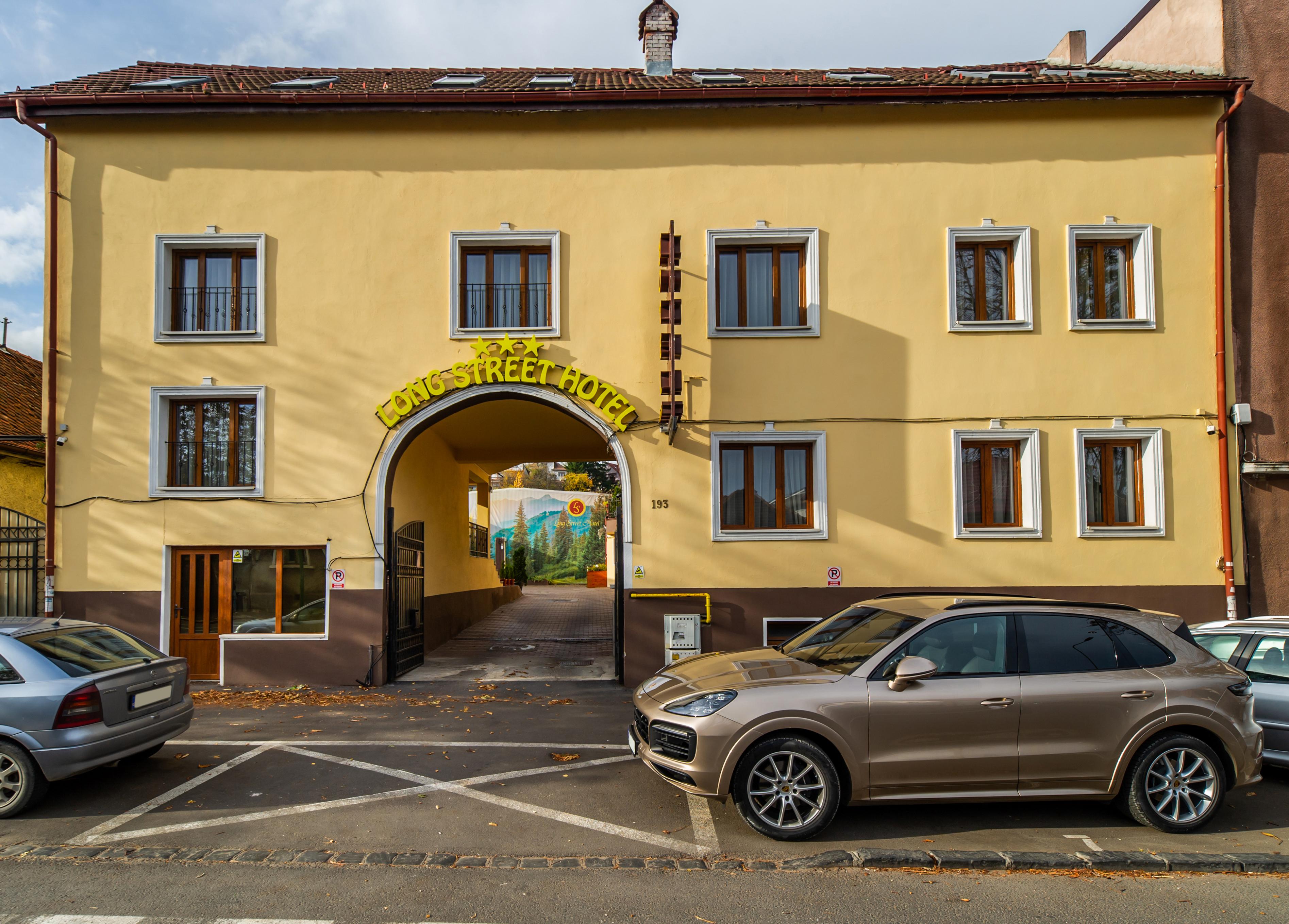 Long Street Hotel Brasov Luaran gambar
