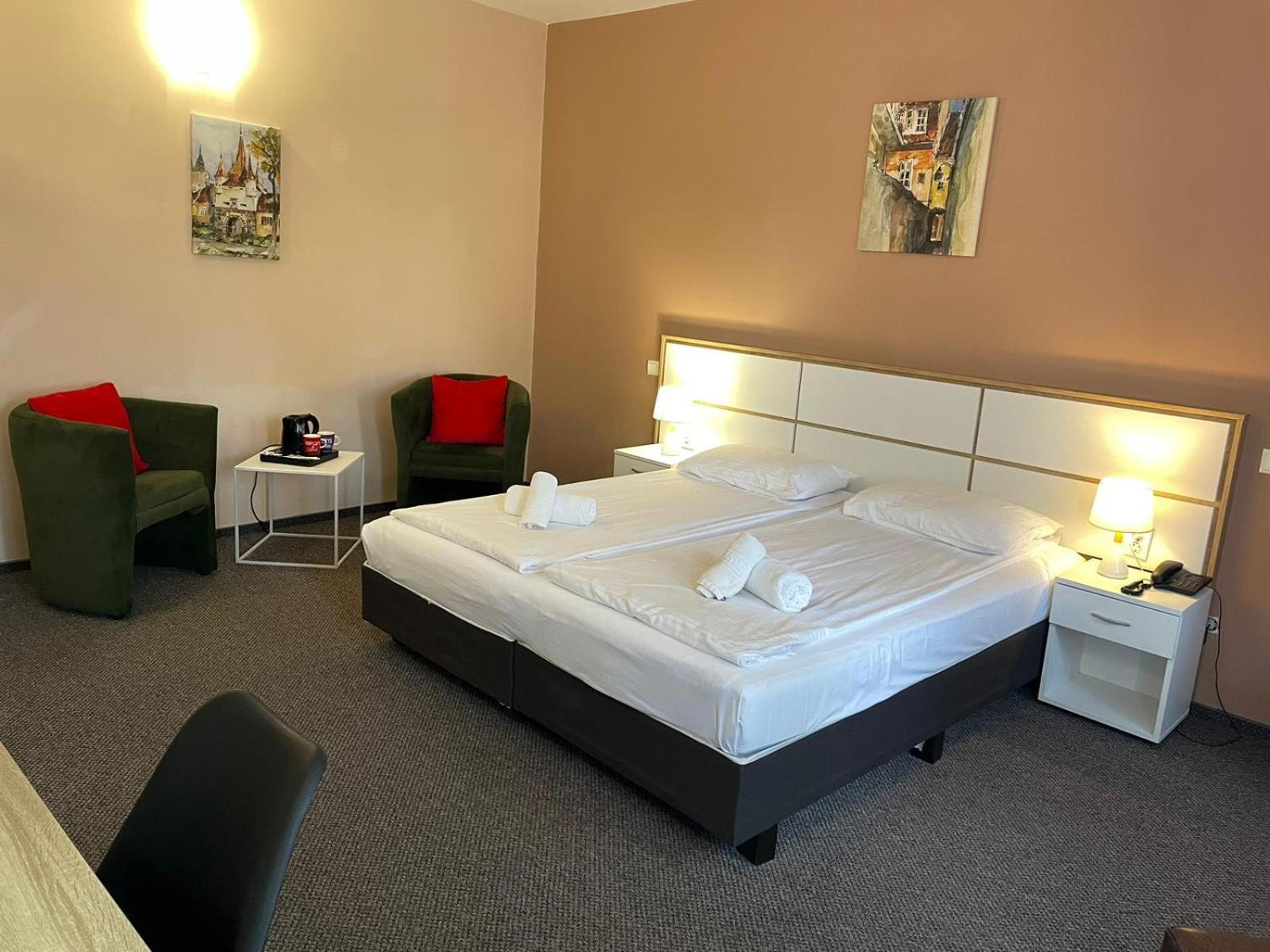 Long Street Hotel Brasov Luaran gambar
