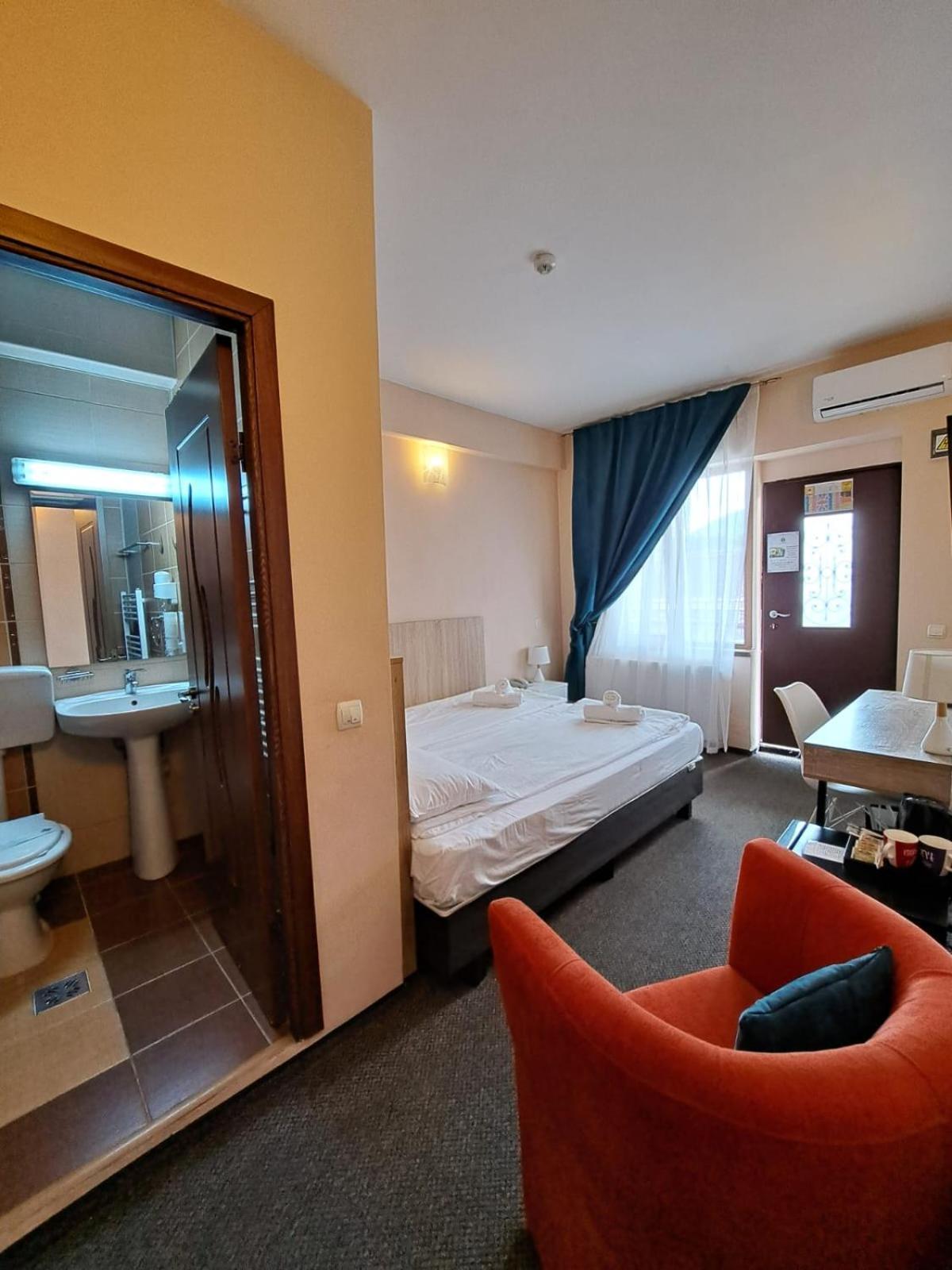 Long Street Hotel Brasov Bilik gambar