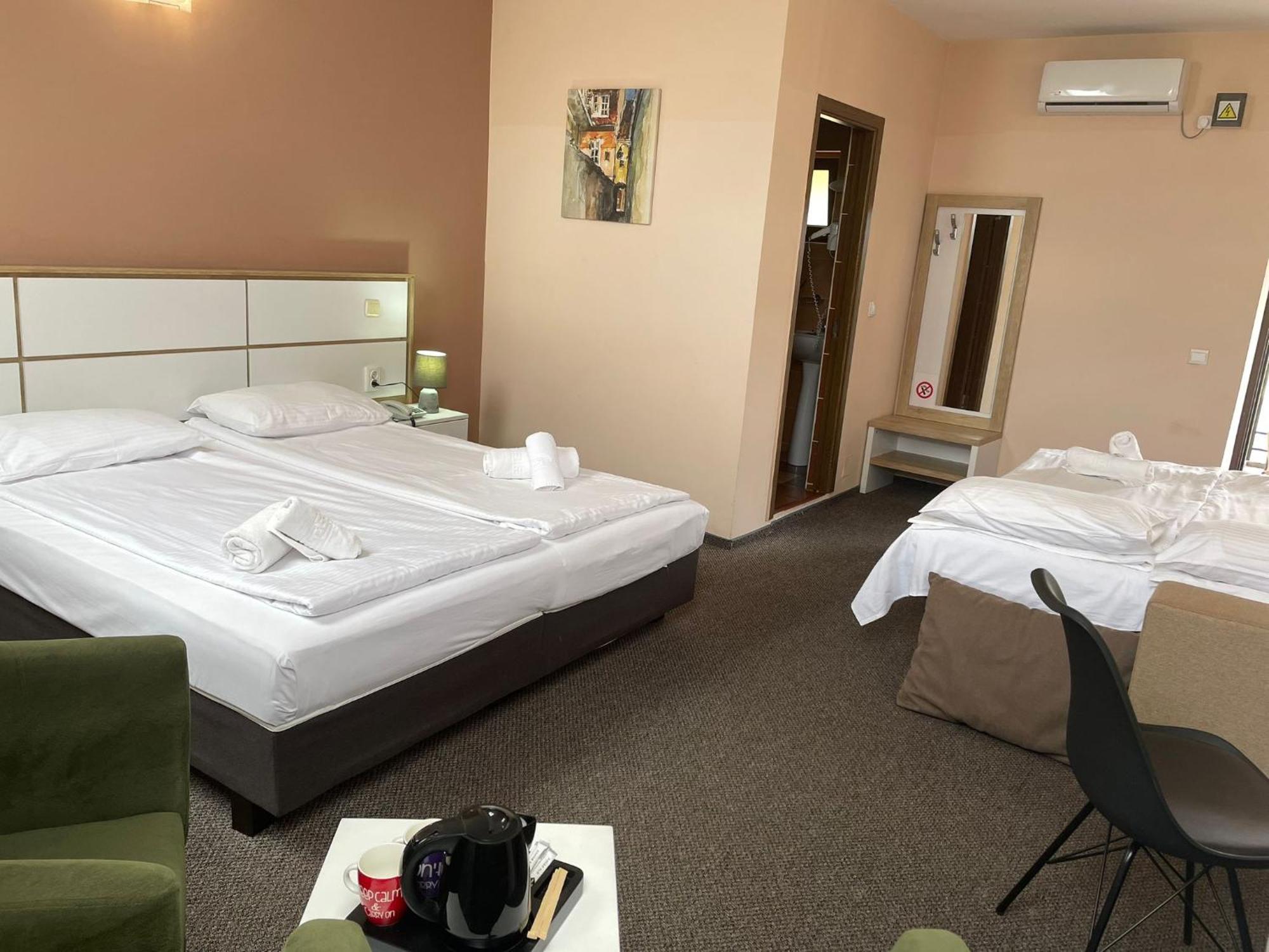 Long Street Hotel Brasov Luaran gambar