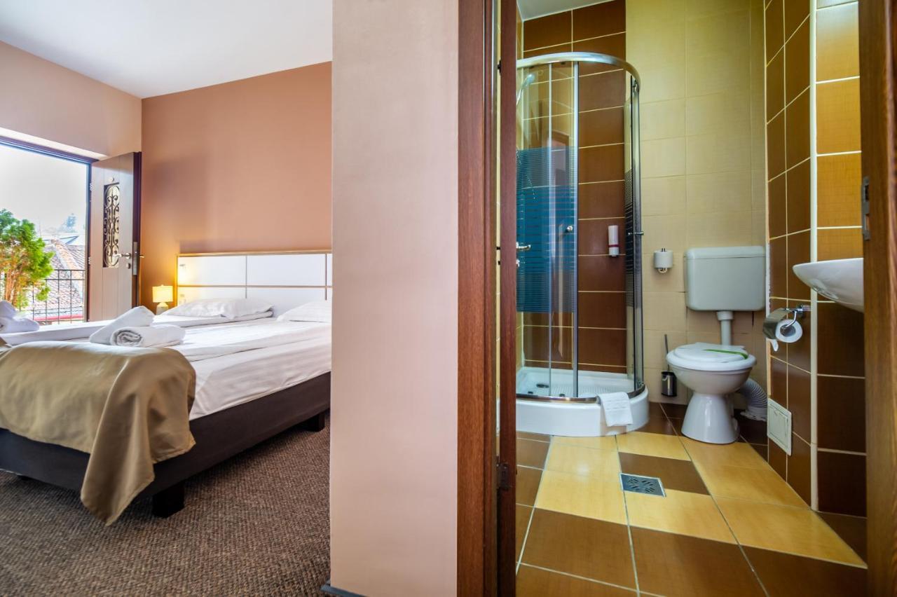 Long Street Hotel Brasov Luaran gambar